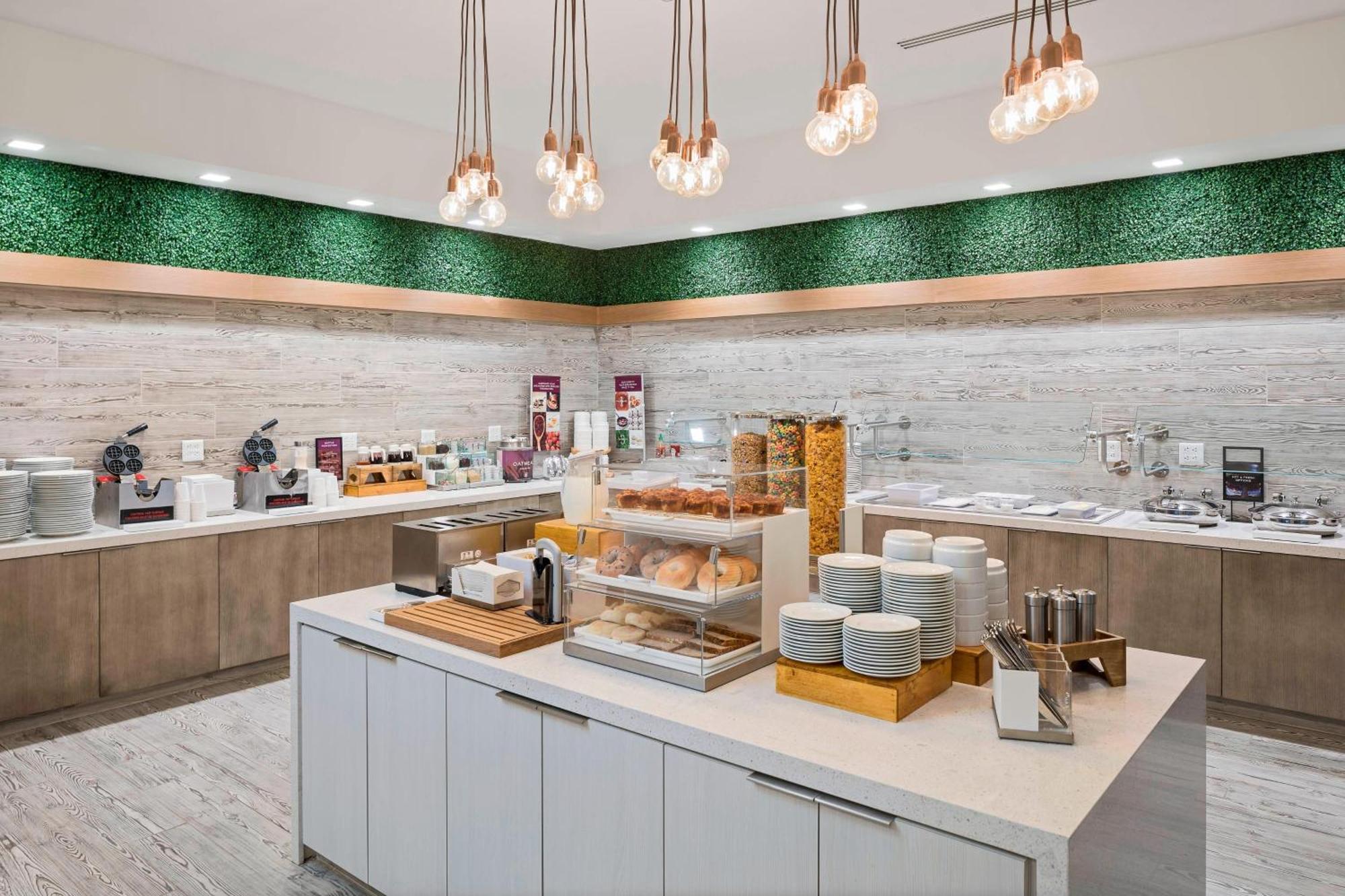 Springhill Suites By Marriott Greenville Downtown Экстерьер фото